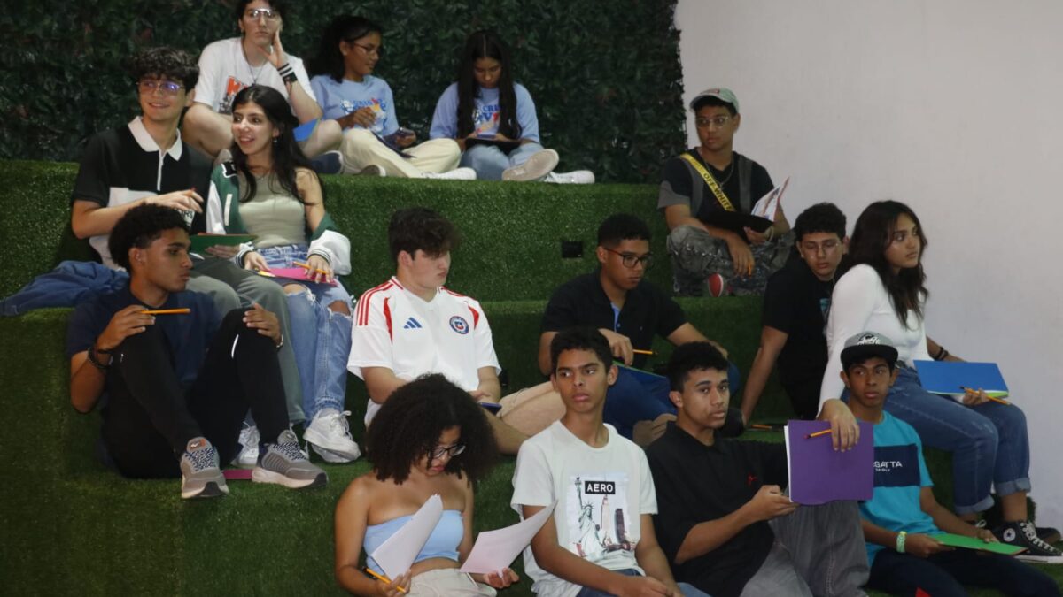 Exitoso Primer Taller Familiar: Elige Tu Carrera