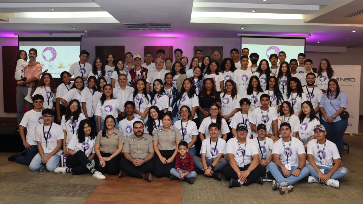 Más de 90 estudiantes participan de campamento Stem