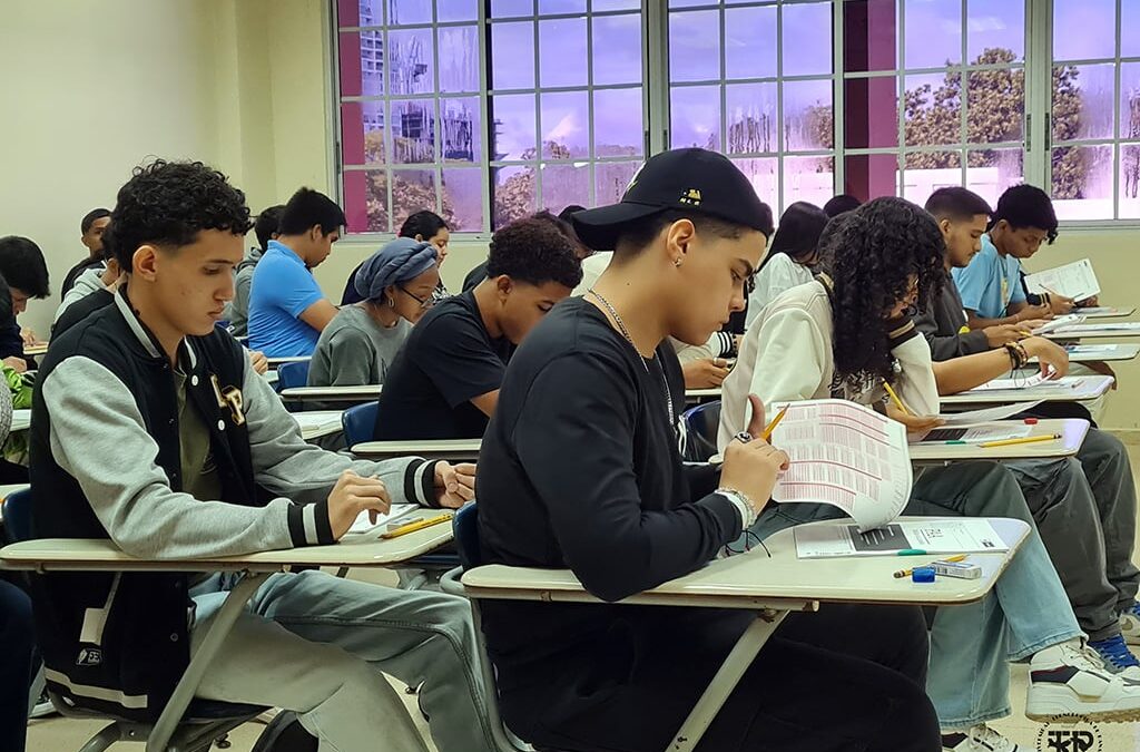 Más de 6 mil estudiantes presentan prueba de admisión a la UTP